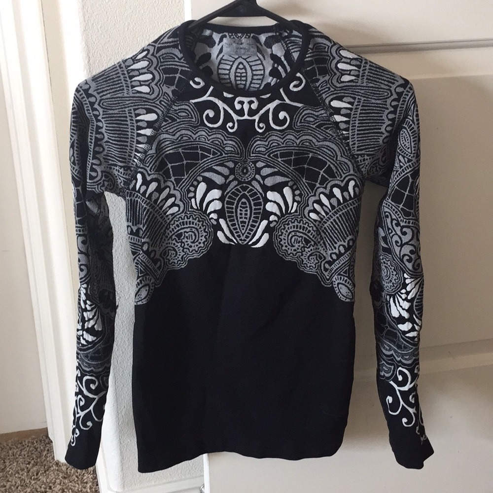 Athlete workout spandex shirt